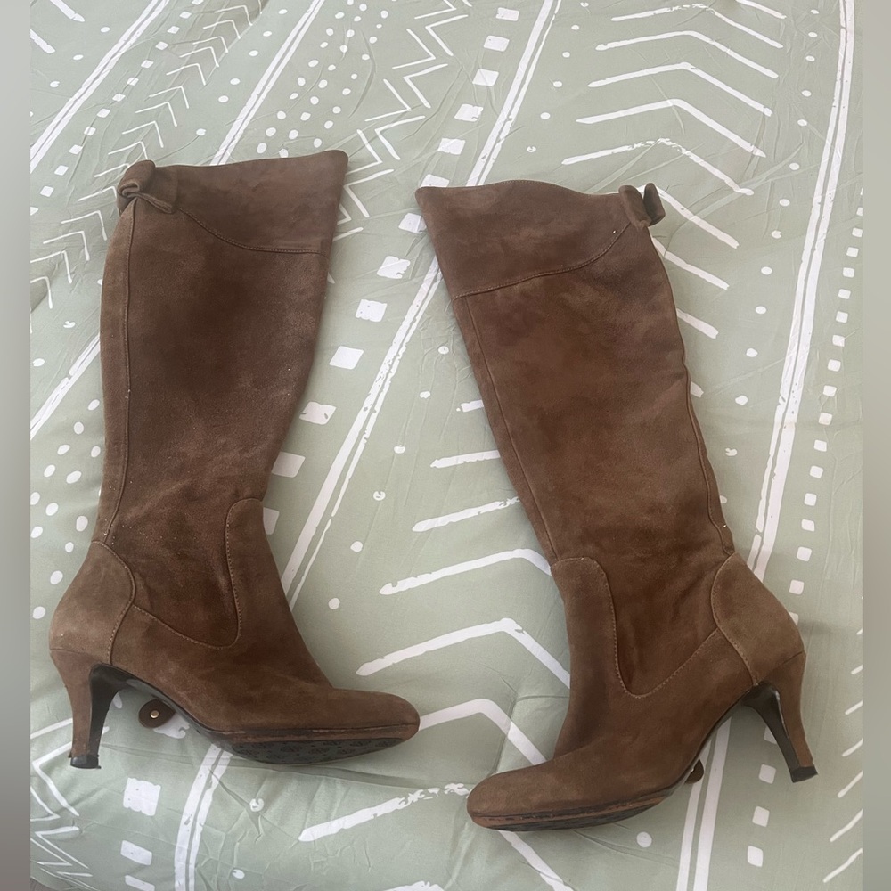 Isola Suede, Knee High Boots - Picture 2 of 7